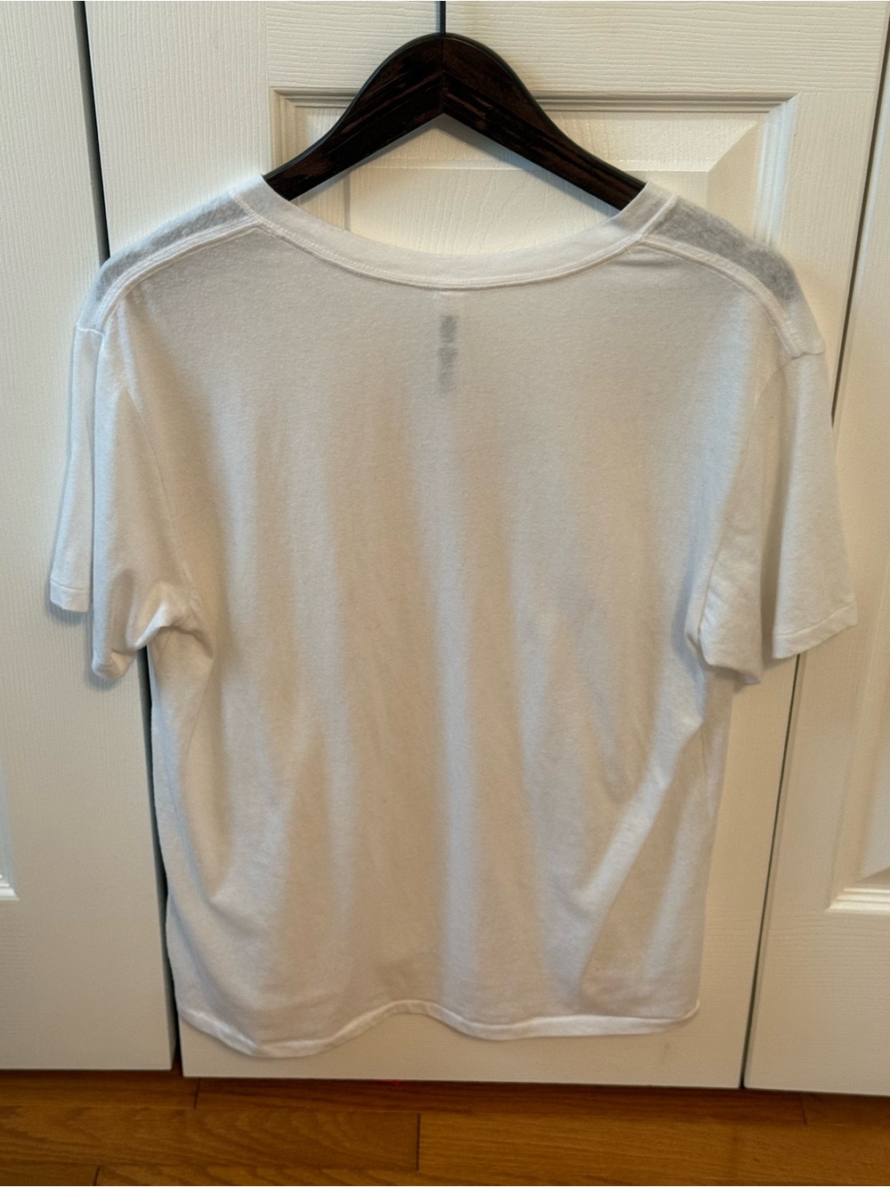 Skims Sheer Jersey V-neck T-shirt in White - Picture 3 of 4